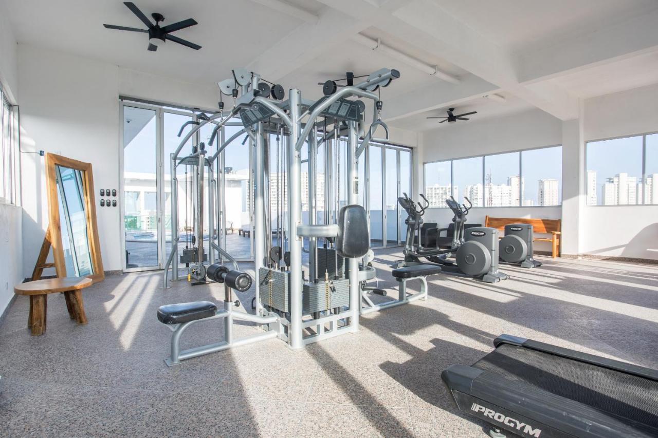 Capital O Cancun Ocean View, Cancún Kültér fotó The gym at the hotel